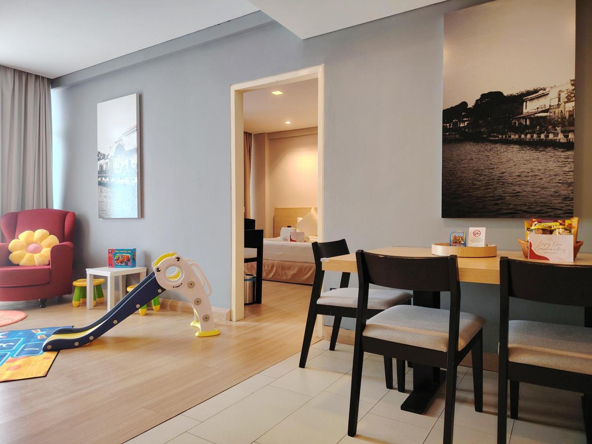 Asia Melaka Hotel Managed By The Straits Hotel & Suites Екстериор снимка
